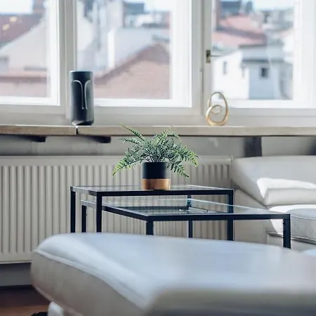 Downtown 2Bd Riverside Apartment Near Dancing House Prague Exterior photo