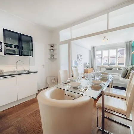Downtown 2Bd Riverside Apartment Near Dancing House Prague Exterior photo